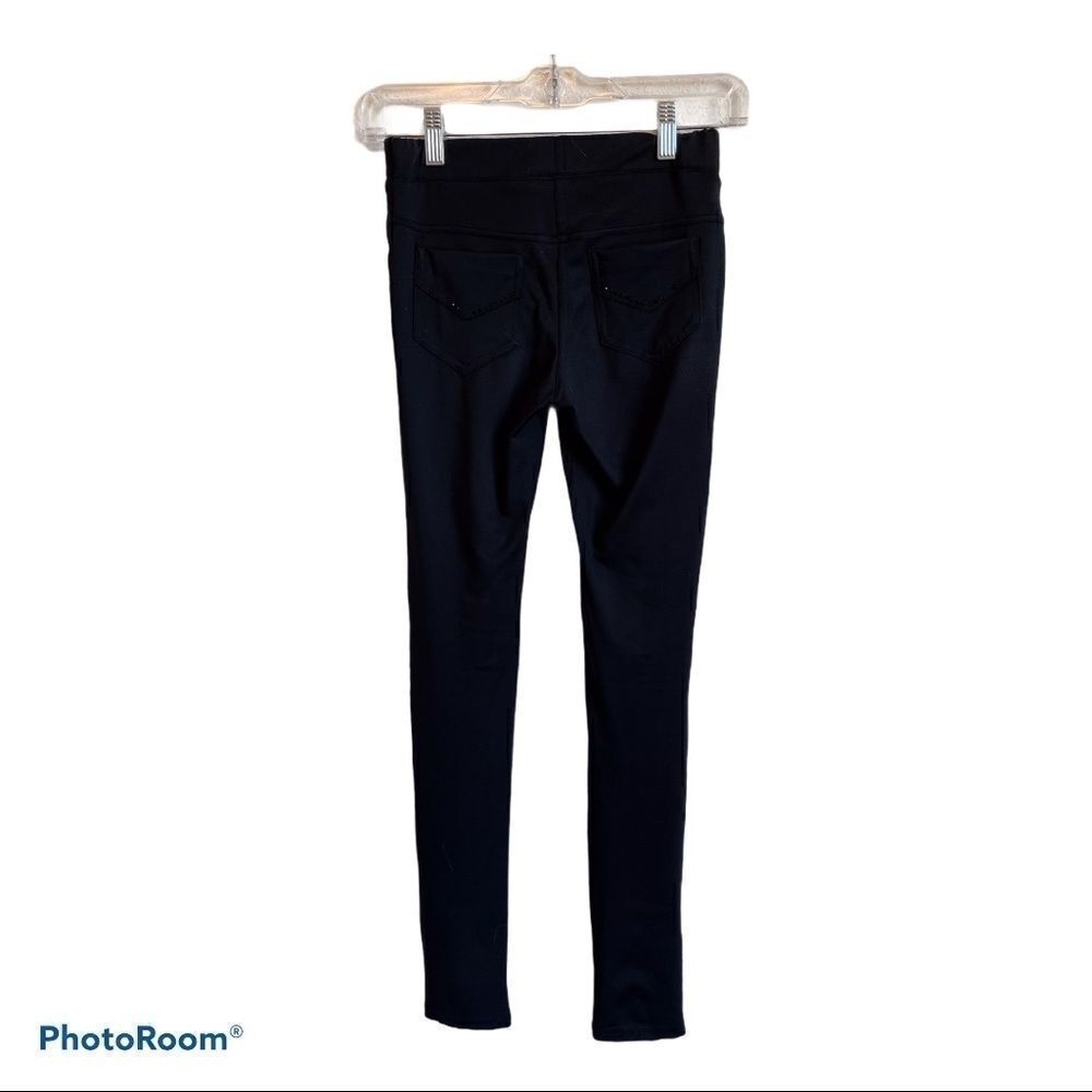 ‎Girl's Black Leggings with Rhinestone Pocket - Picture 2 of 8